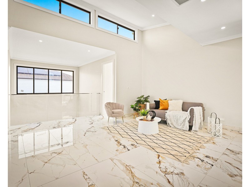 136 Valletta Drive, Box Hill NSW 2765