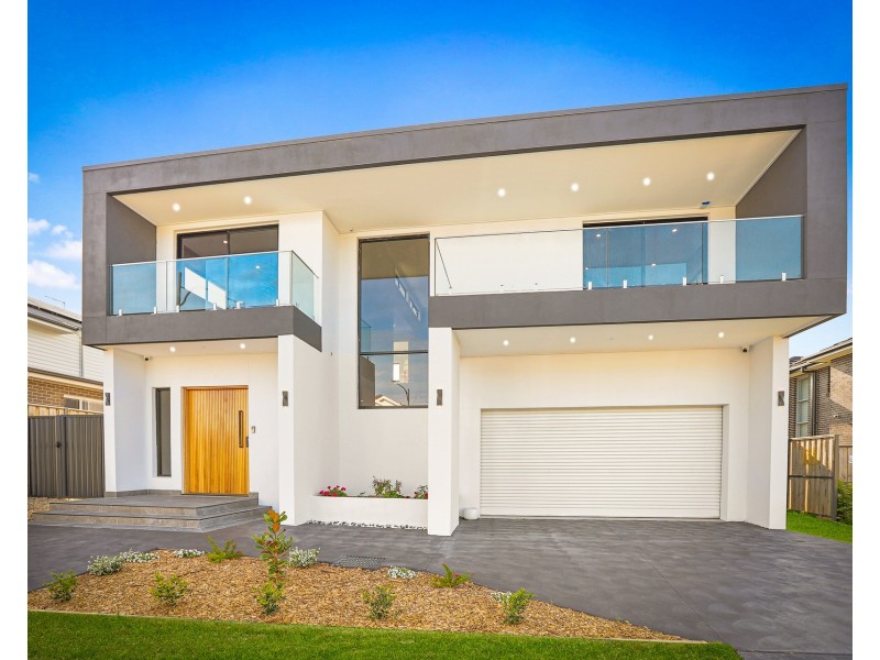 136 Valletta Drive, Box Hill NSW 2765