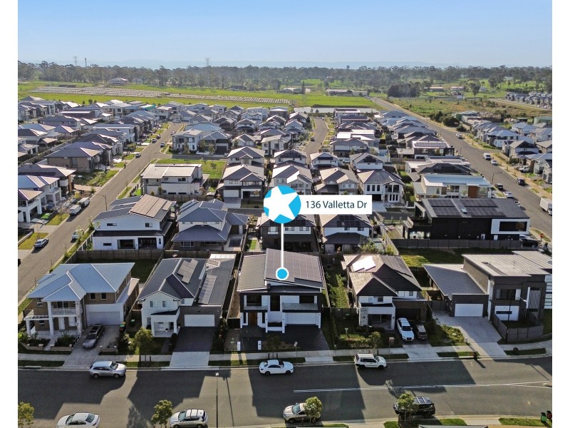 136 Valletta Drive, Box Hill NSW 2765