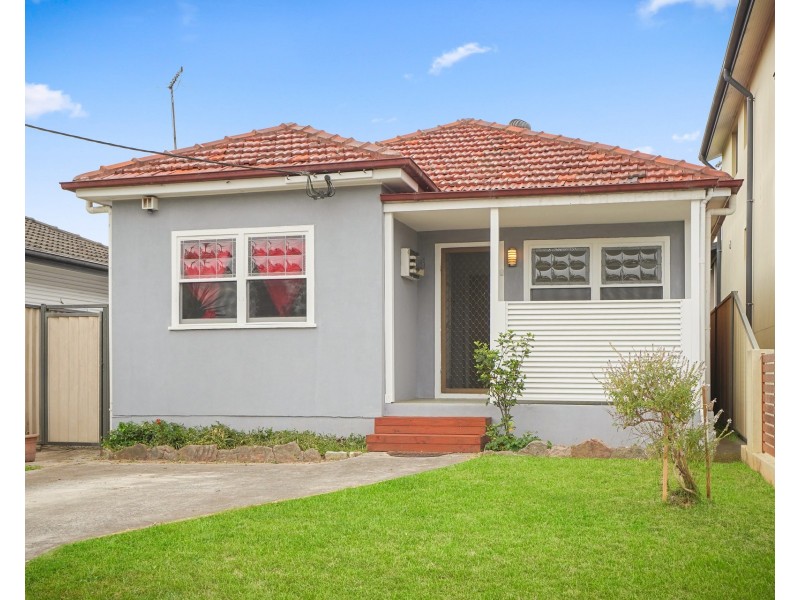67B Cooper Avenue, Moorebank NSW 2170