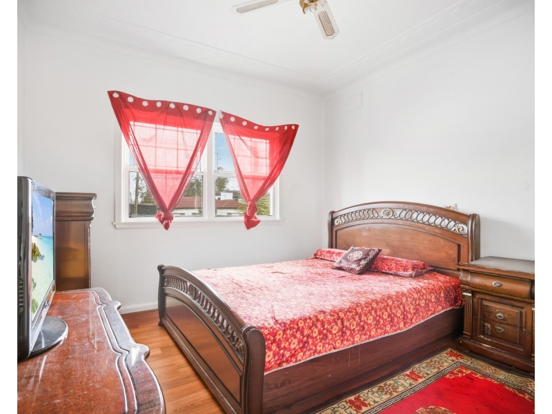 67B Cooper Avenue, Moorebank NSW 2170