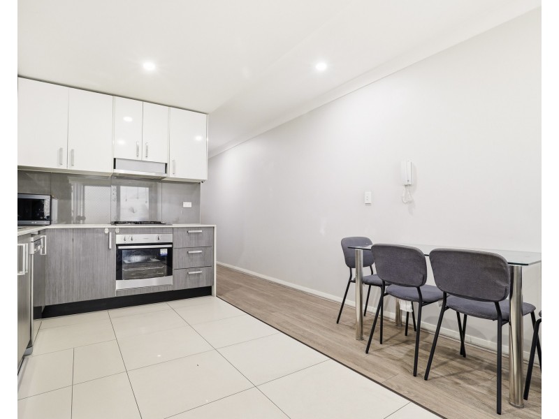 107/8 Cornelia Road, Toongabbie NSW 2146