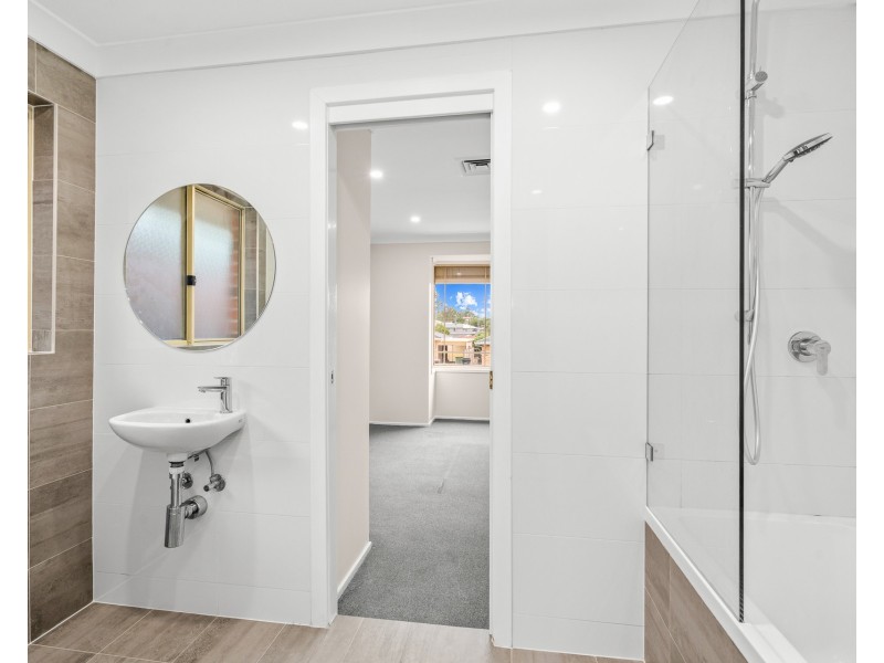 18 Raupach Street, Dean Park NSW 2761