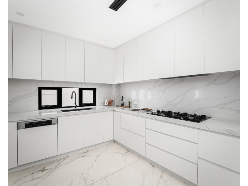 6 New Holland Drive, Bella Vista NSW 2153