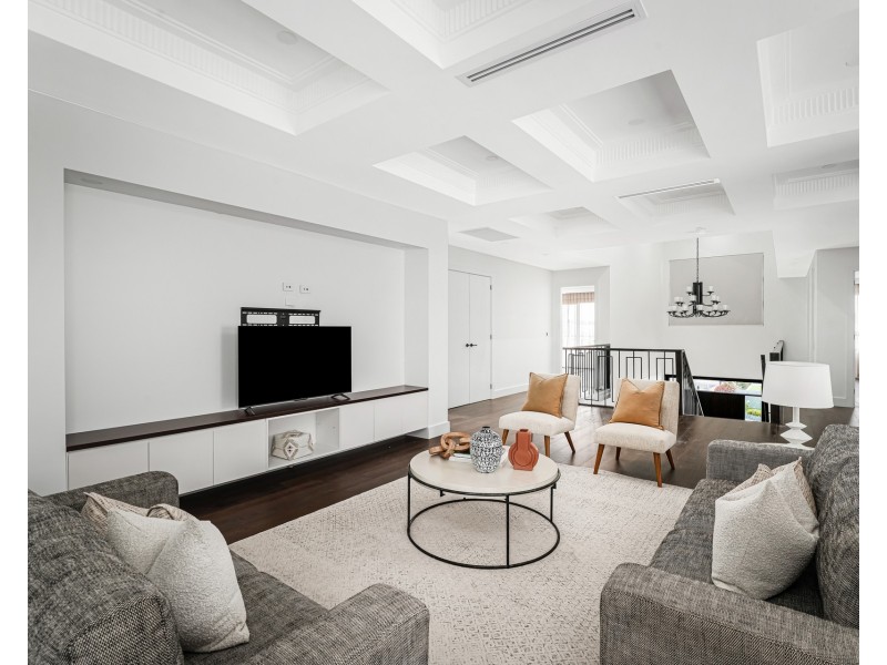 6 New Holland Drive, Bella Vista NSW 2153