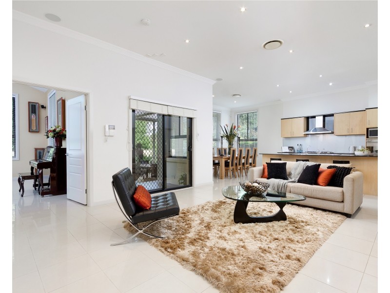 9 Brighton Drive, Bella Vista NSW 2153