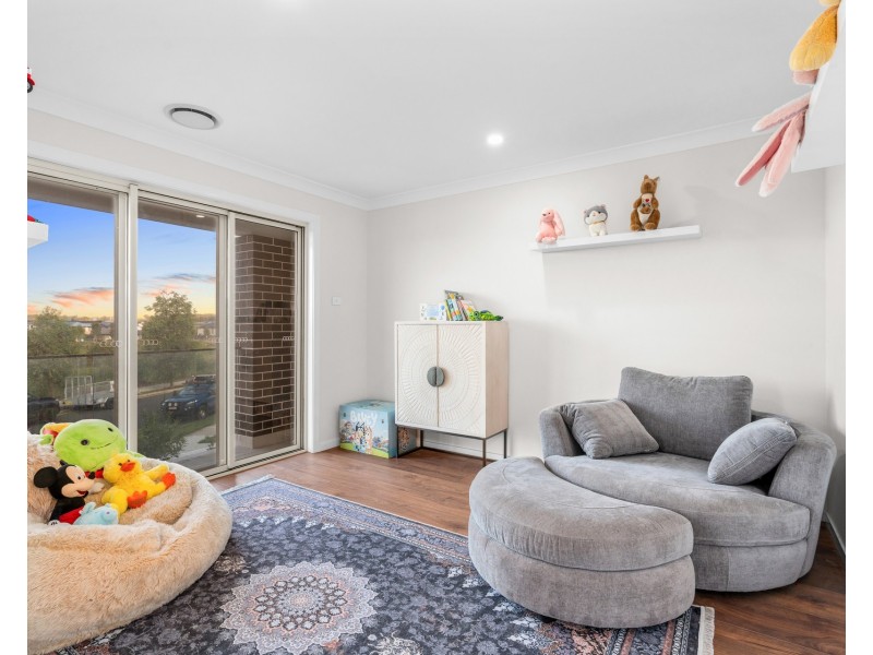4 Mangrove Circuit, Marsden Park NSW 2765