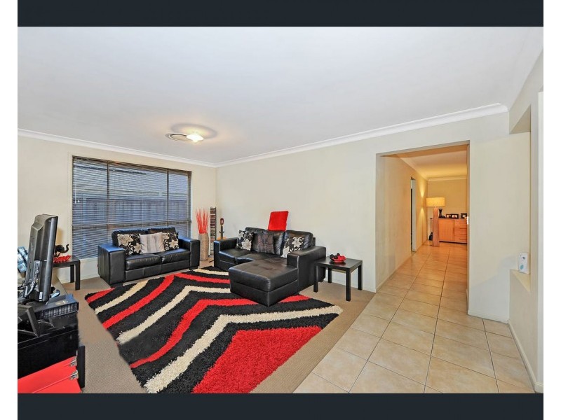 18 Rainsford Street, Stanhope Gardens NSW 2768