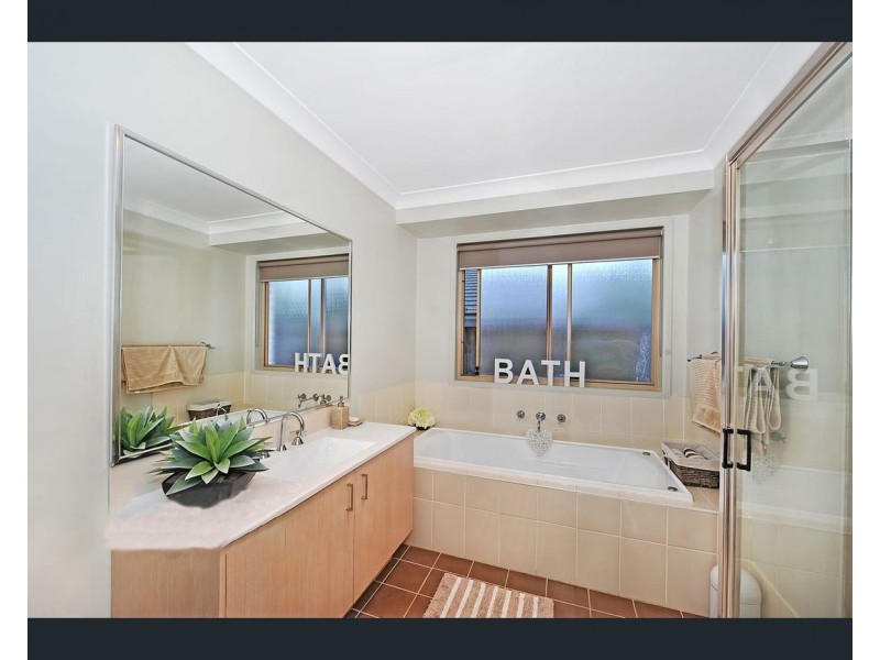 18 Rainsford Street, Stanhope Gardens NSW 2768