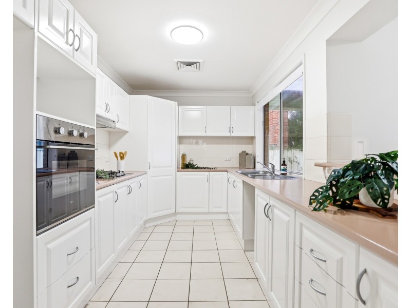 14 Hamlin Street, Quakers Hill NSW 2763