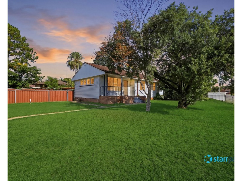 42 Debrincat Avenue, North St Marys NSW 2760