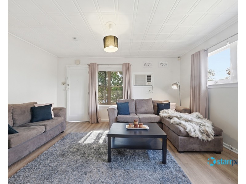 42 Debrincat Avenue, North St Marys NSW 2760