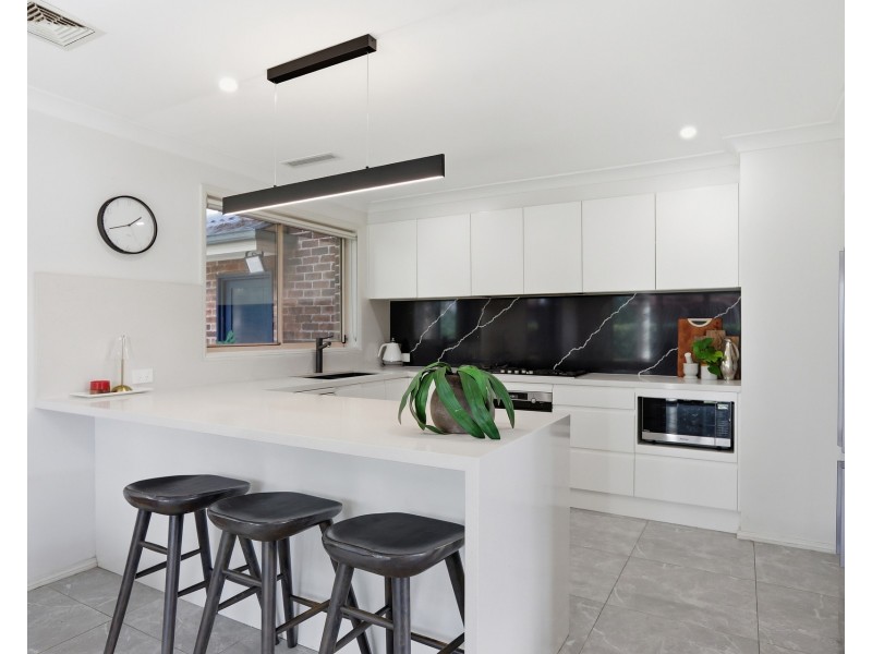 2 Longley Place, Castle Hill NSW 2154