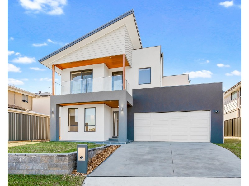 7 Hedgewood Drive, Box Hill NSW 2765
