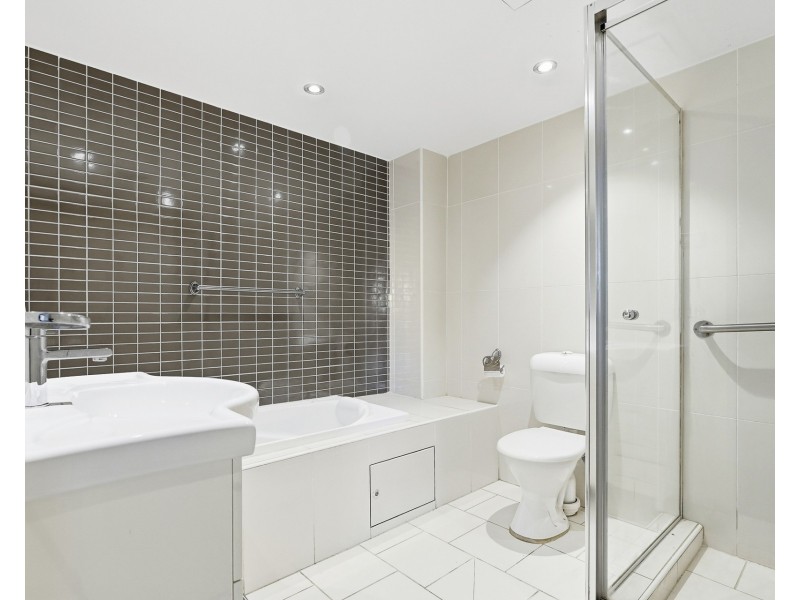 610/91D Bridge Road, Westmead NSW 2145