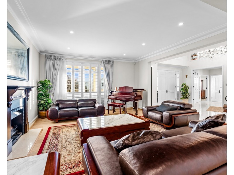 13 Kentridge Place, Bella Vista NSW 2153