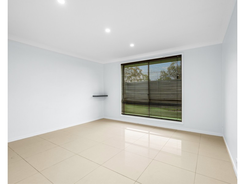 31 Sunday Circuit, Edmondson Park NSW 2174