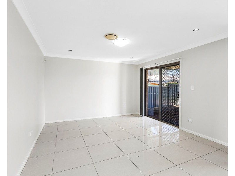 37 Summerfield Avenue, Quakers Hill NSW 2763