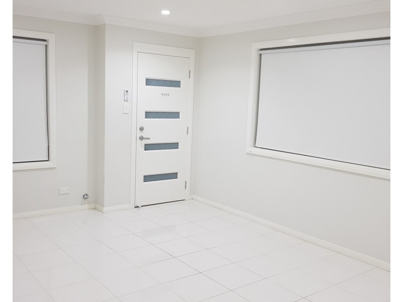 2 Glenview Grove, Glendenning NSW 2761