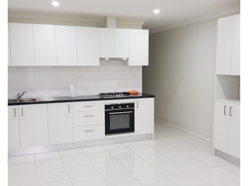 2 Glenview Grove, Glendenning NSW 2761