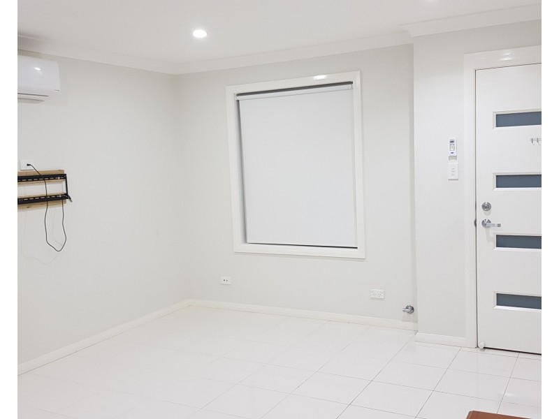 2 Glenview Grove, Glendenning NSW 2761