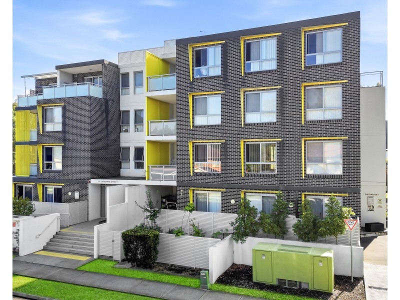 4 11-13 Octavia Street, Toongabbie NSW 2146
