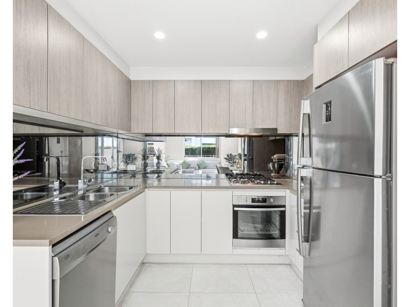 4 11-13 Octavia Street, Toongabbie NSW 2146