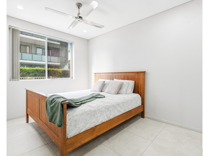 4 11-13 Octavia Street, Toongabbie NSW 2146