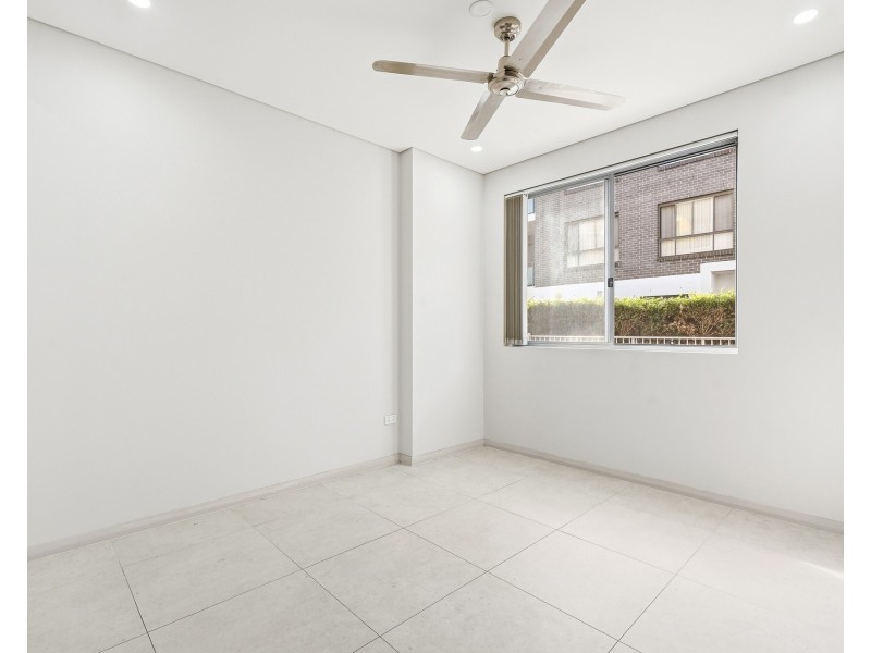 4 11-13 Octavia Street, Toongabbie NSW 2146
