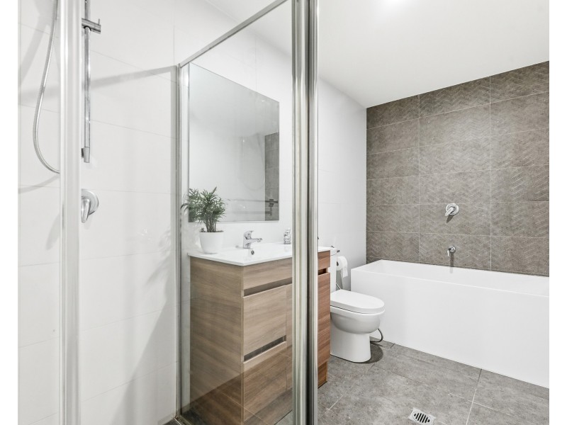 4 11-13 Octavia Street, Toongabbie NSW 2146