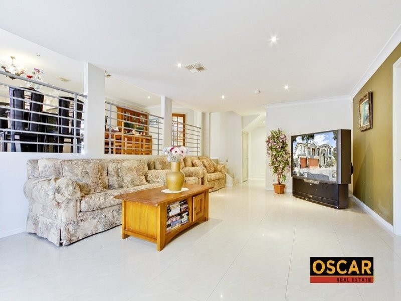 85 Edgewater Dr, Bella Vista NSW 2153