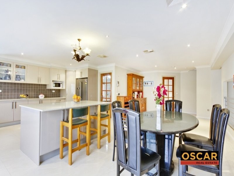 85 Edgewater Dr, Bella Vista NSW 2153