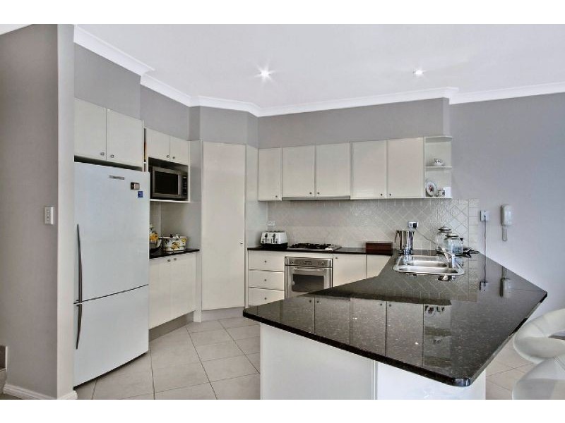 46 Linden Way, Bella Vista NSW 2153