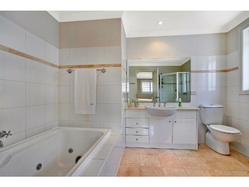 46 Linden Way, Bella Vista NSW 2153