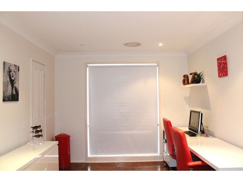 12 Roxburgh Cres, Stanhope Gardens NSW 2768