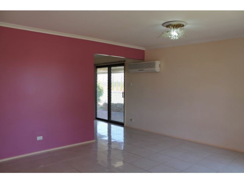 8 Sherborne Place, Glendenning NSW 2761