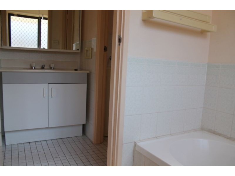 8 Sherborne Place, Glendenning NSW 2761