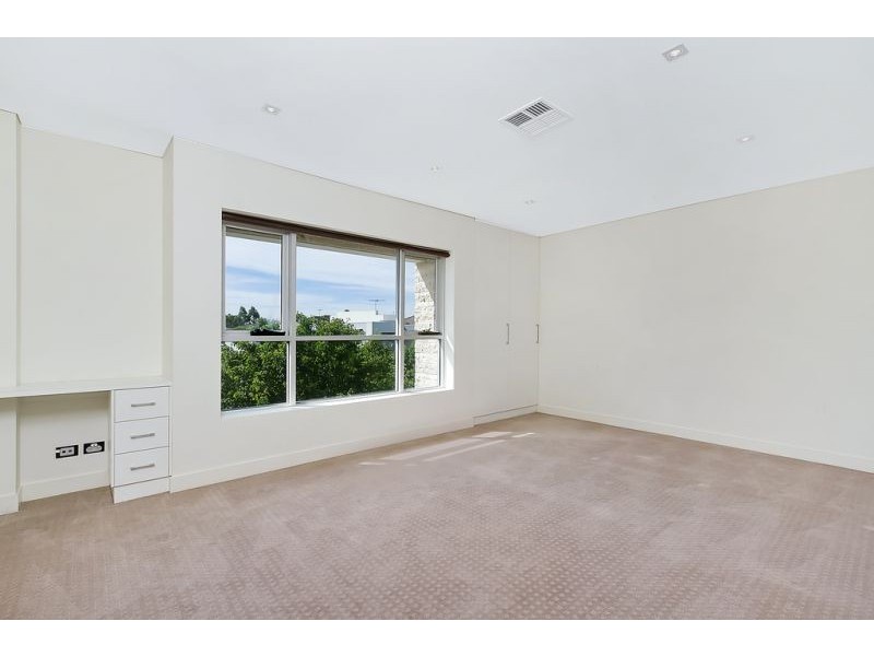 20 Bridgeview Cct, Bella Vista NSW 2153