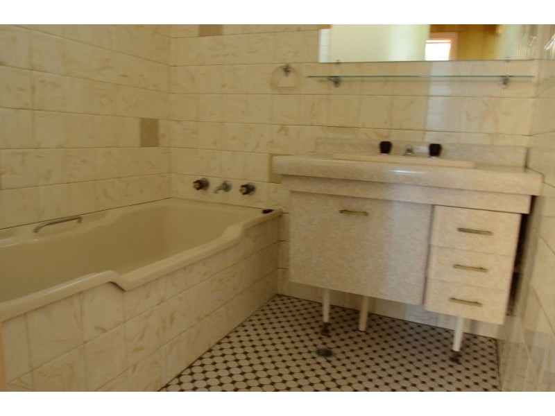 14 Seventh Avenue, Seven Hills NSW 2147