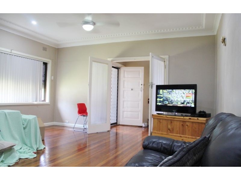 7 Murray Place, Blacktown NSW 2148