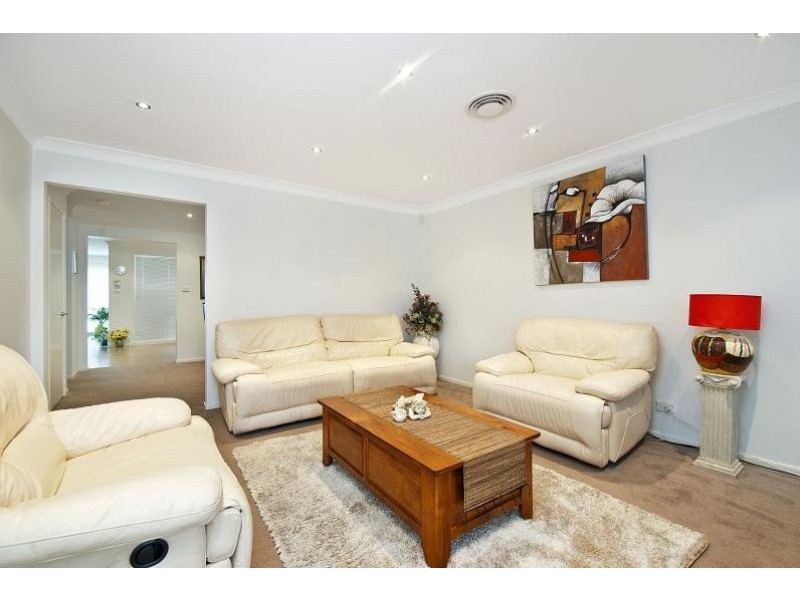 9 Avondale Terrace, Parklea NSW 2768