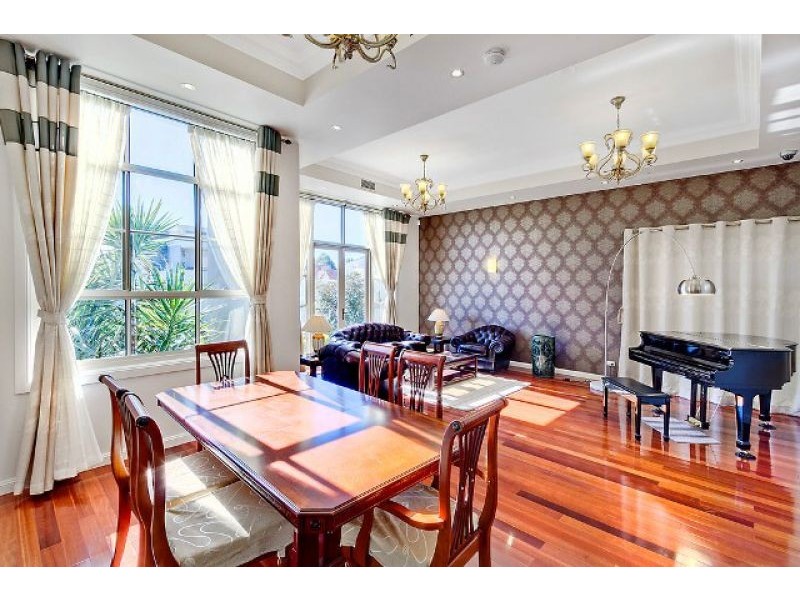 7 WOODBRIDGE PLACE, Bella Vista NSW 2153