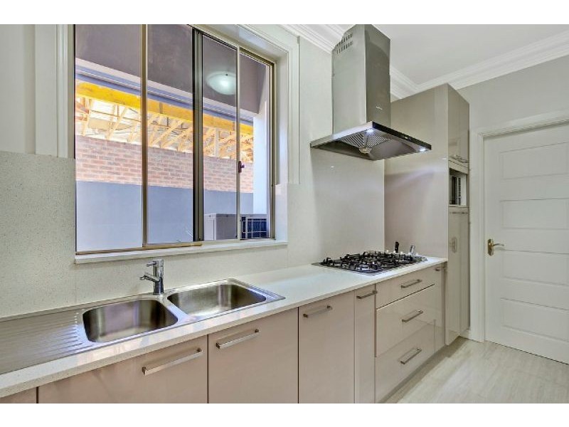 7 WOODBRIDGE PLACE, Bella Vista NSW 2153