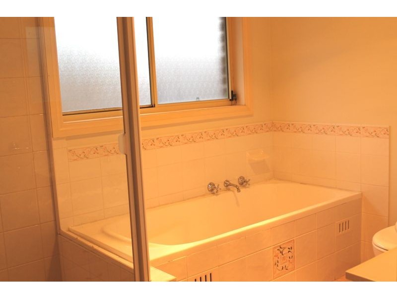 15 Dungara Crescent, Stanhope Gardens NSW 2768