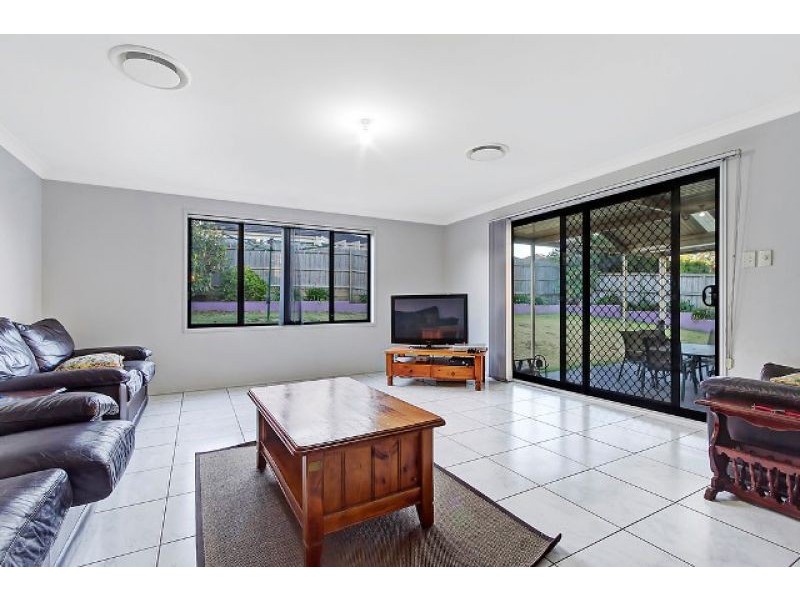 57 Perfection Av, Stanhope Gardens NSW 2768