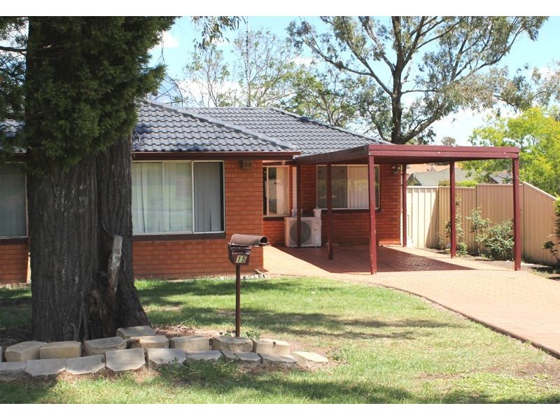 15 Mcintosh St, Kings Park NSW 2148