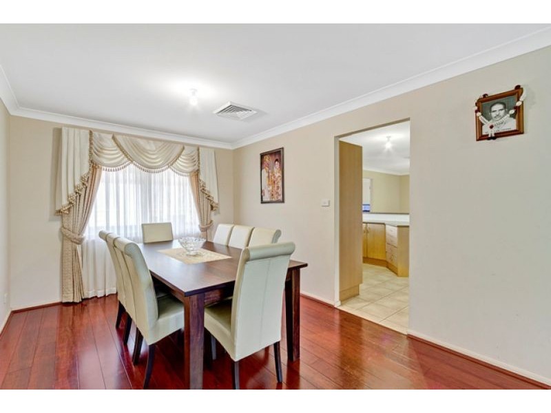 19 Aquamarine Street, Quakers Hill NSW 2763