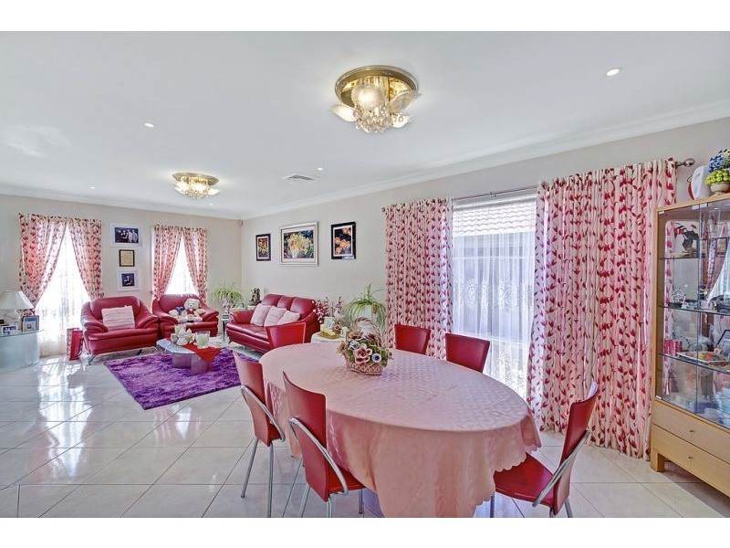 19 Guthega Close, Woodcroft NSW 2767