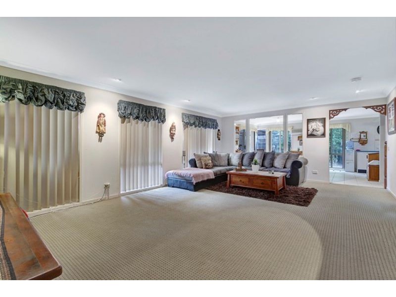 38 CANYON DRIVE, Stanhope Gardens NSW 2768