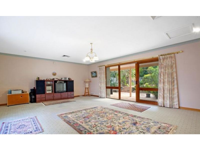 1 Governor Phillip Place, West Pennant Hills NSW 2125